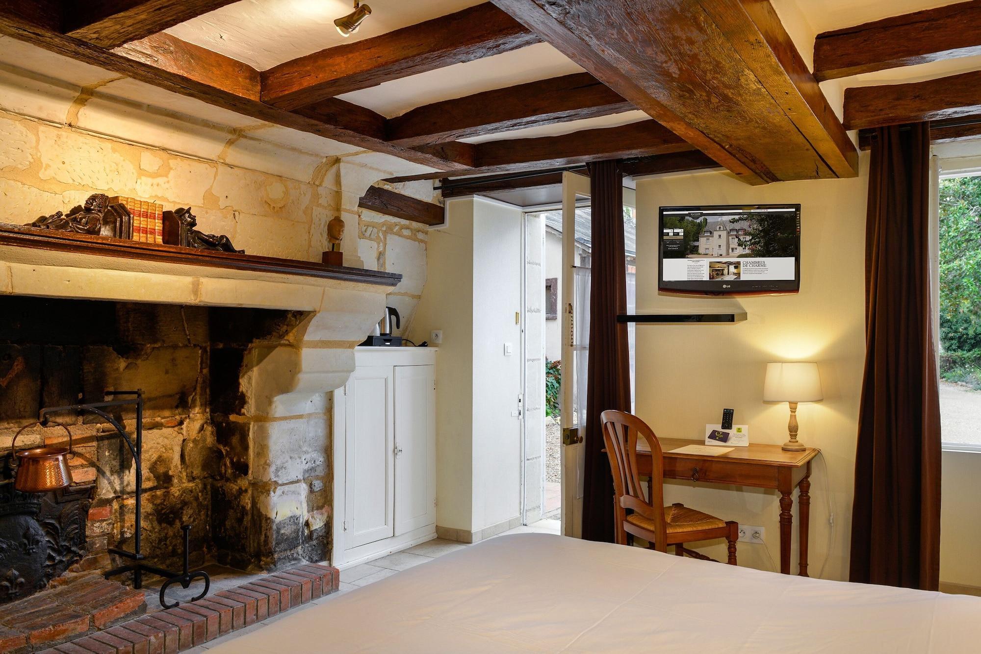 Logis Manoir De La Giraudiere Beaumont-en-Veron ภายนอก รูปภาพ