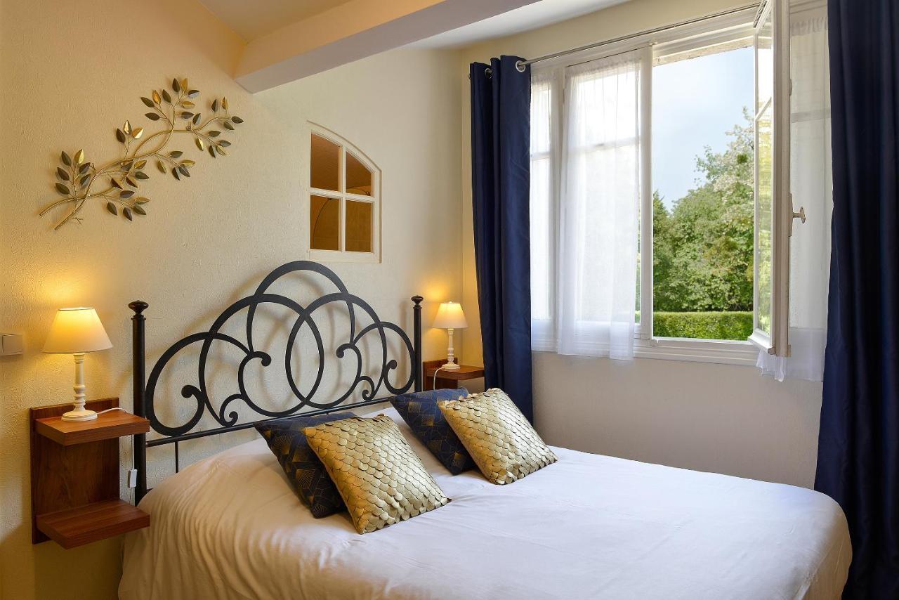 Logis Manoir De La Giraudiere Beaumont-en-Veron ภายนอก รูปภาพ